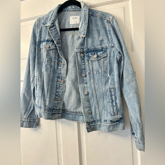 Women’s denim jacket 💙 - Picture 4 of 6